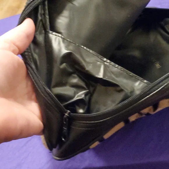 Lancome tiger print travel makeup cosmetic bag purse - Picture 5 of 8